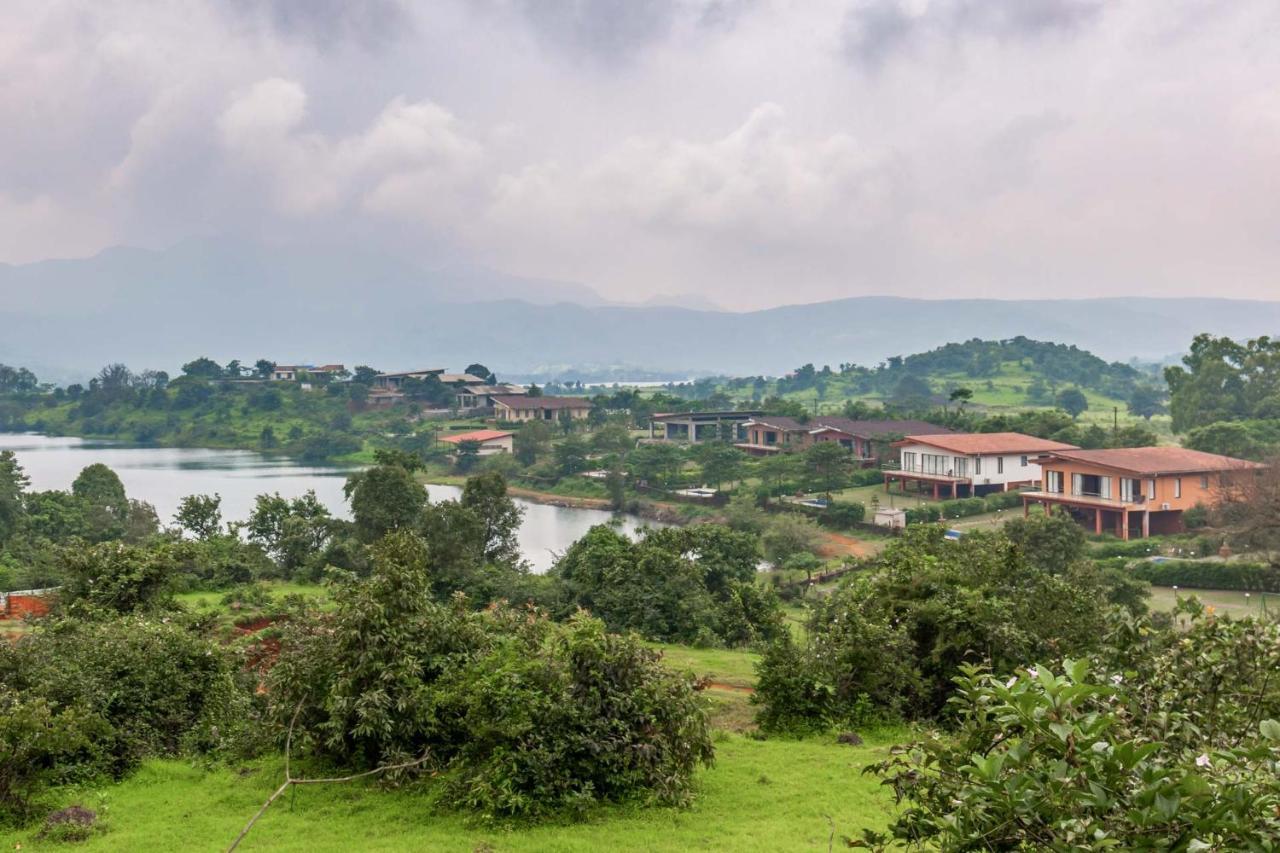 Stayvista'S Shivom Villa 5 - A Serene Escape With Views Of The Valley And Lake 罗纳瓦拉 外观 照片